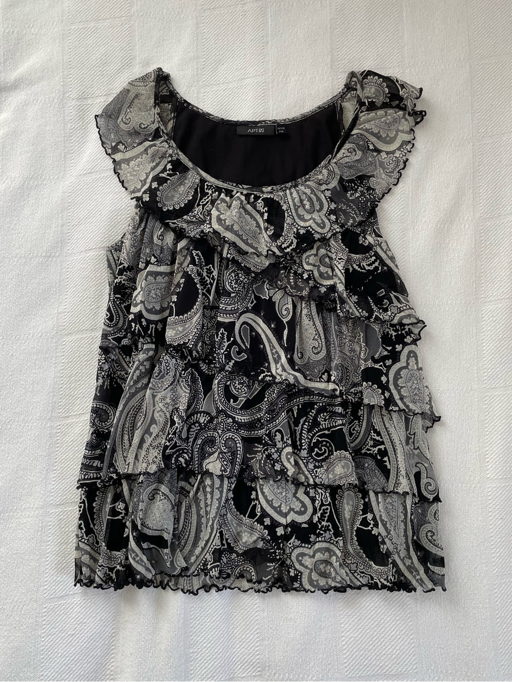 Apt. 9 Black and White Paisley Ruffle Sleeveless Blouse